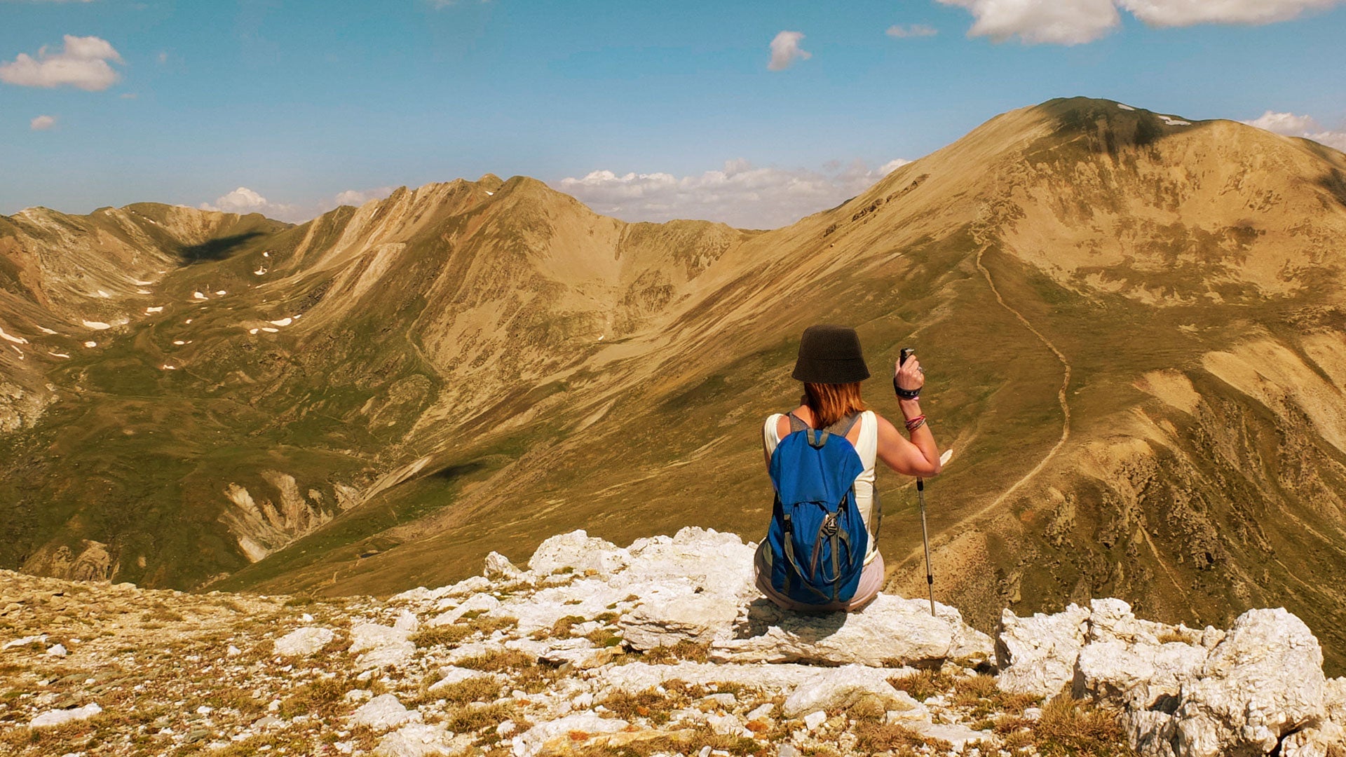 What is the best women's hiking hats? Advantages