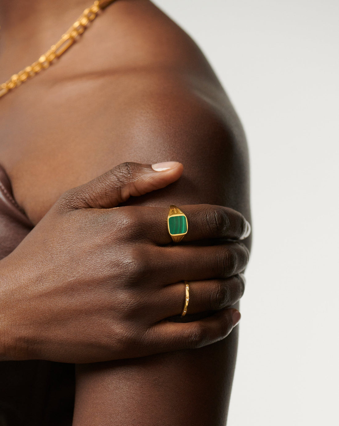 LUCY WILLIAMS SQUARE SIGNET RING | 18ct Gold Plated Malachite