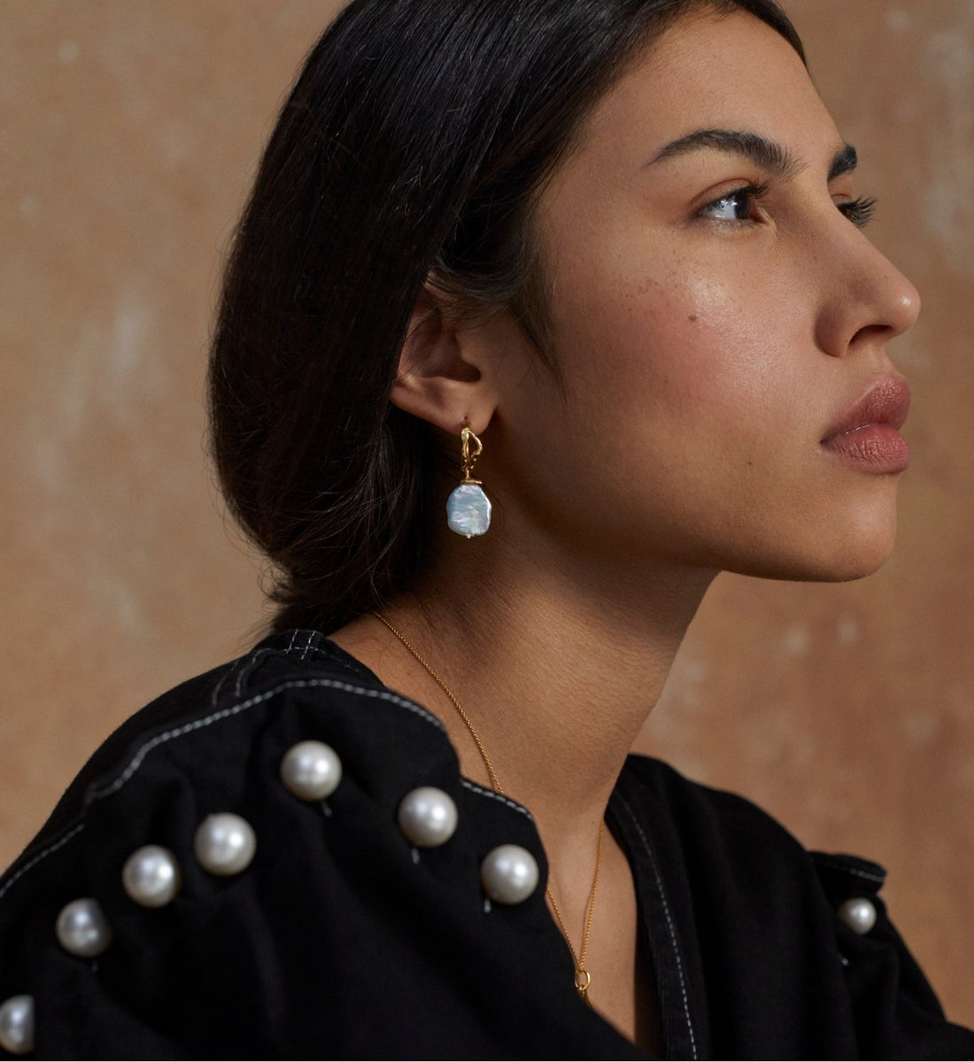 Amy Powney Keshi Pearl Large Hoop Earrings | 18ct Gold Plated